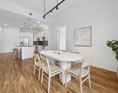 5005 Hidalgo Street - Photo Thumbnail 4