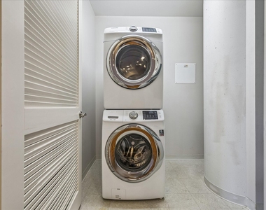 5005 Hidalgo Street - Photo Thumbnail 20