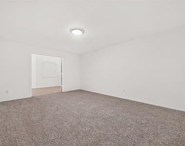 3830 Flatwood Drive - Photo Thumbnail 13