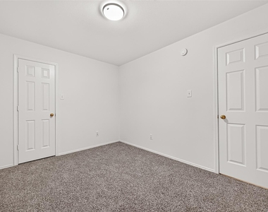 3830 Flatwood Drive - Photo Thumbnail 8