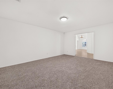 3830 Flatwood Drive - Photo Thumbnail 12