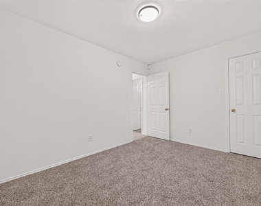 3830 Flatwood Drive - Photo Thumbnail 10