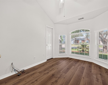 3830 Flatwood Drive - Photo Thumbnail 3