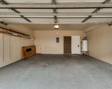 1300 Augusta Drive - Photo Thumbnail 15