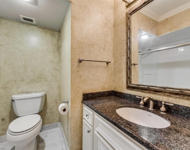 1300 Augusta Drive - Photo Thumbnail 14