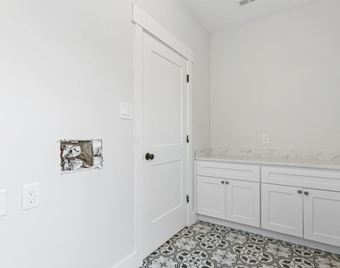 815 Wilkes Street - Photo Thumbnail 16