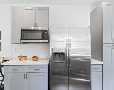 815 Wilkes Street - Photo Thumbnail 15