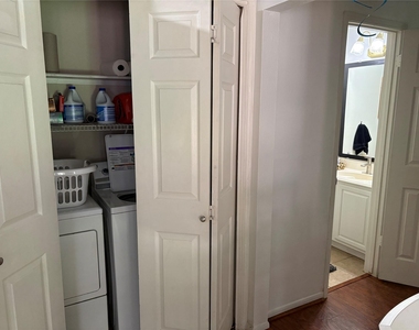 2319 Mill Creek Drive - Photo Thumbnail 16