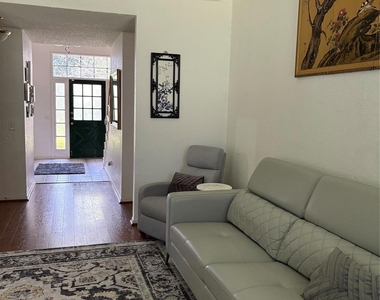 2319 Mill Creek Drive - Photo Thumbnail 12