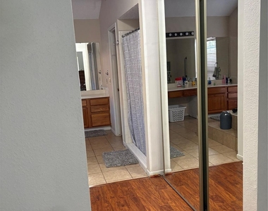 2319 Mill Creek Drive - Photo Thumbnail 19