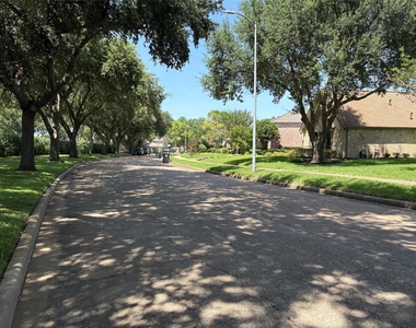 2319 Mill Creek Drive - Photo Thumbnail 22