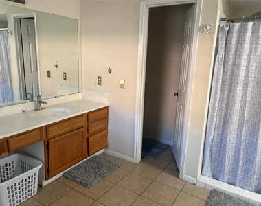 2319 Mill Creek Drive - Photo Thumbnail 18