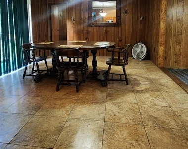 465 Pecan - Photo Thumbnail 4