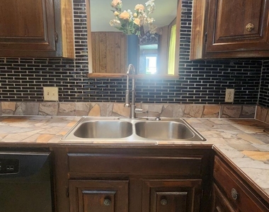 465 Pecan - Photo Thumbnail 9