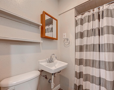 817 Eleanor Street - Photo Thumbnail 20