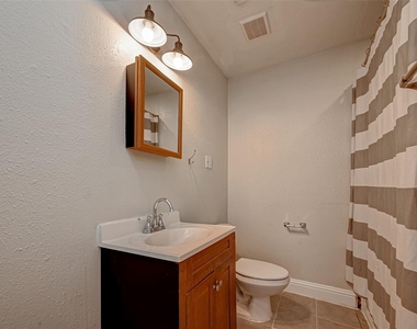 817 Eleanor Street - Photo Thumbnail 37
