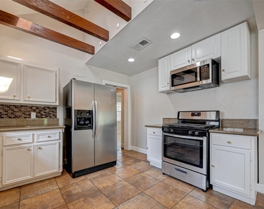 817 Eleanor Street - Photo Thumbnail 16