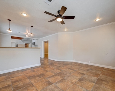 817 Eleanor Street - Photo Thumbnail 10