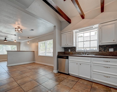 817 Eleanor Street - Photo Thumbnail 18
