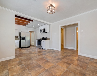817 Eleanor Street - Photo Thumbnail 12
