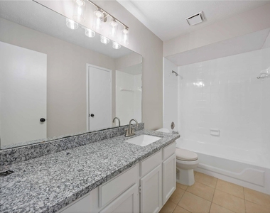 16710 Cheshire Place Drive - Photo Thumbnail 25
