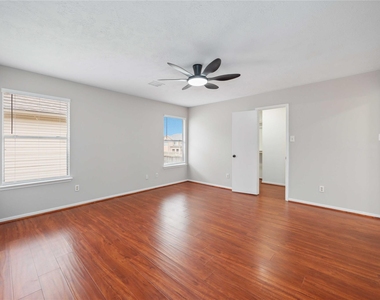 16710 Cheshire Place Drive - Photo Thumbnail 17