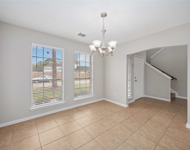 16710 Cheshire Place Drive - Photo Thumbnail 12
