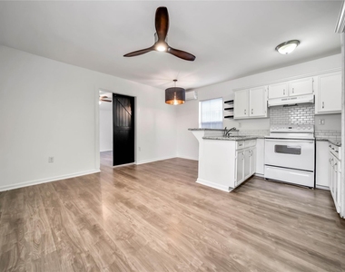 1710 Shelby Street - Photo Thumbnail 1