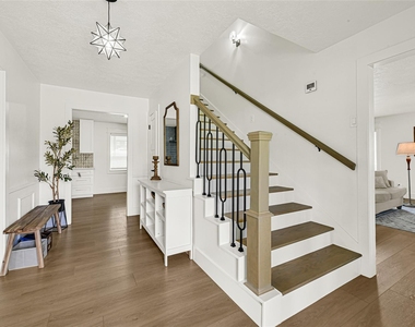 723 Loire Lane - Photo Thumbnail 2