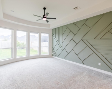 3114 Swift Way - Photo Thumbnail 14