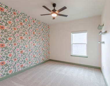 3114 Swift Way - Photo Thumbnail 27