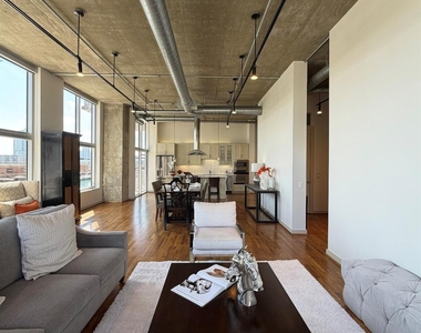 4899 Montrose Boulevard - Photo Thumbnail 15