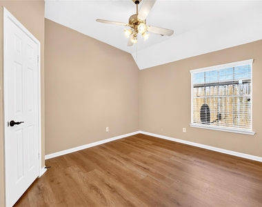 17414 Erin Way Court - Photo Thumbnail 34