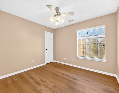 17414 Erin Way Court - Photo Thumbnail 32