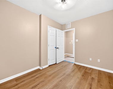17414 Erin Way Court - Photo Thumbnail 40