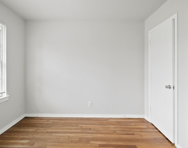 1213 Hector Avenue - Photo Thumbnail 5