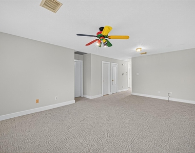 15859 E Park Court - Photo Thumbnail 12