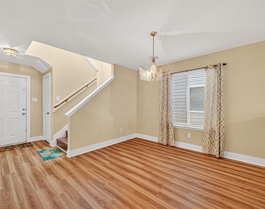15859 E Park Court - Photo Thumbnail 2