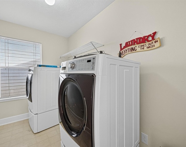 15859 E Park Court - Photo Thumbnail 13