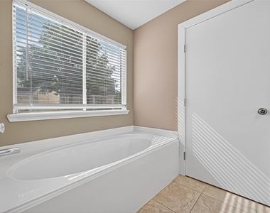 15859 E Park Court - Photo Thumbnail 10