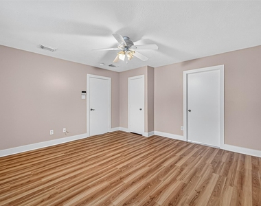 15859 E Park Court - Photo Thumbnail 7