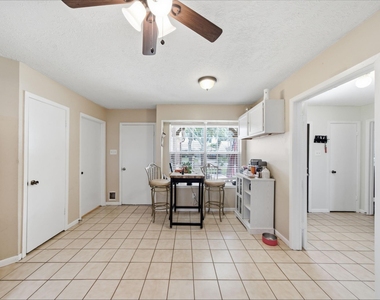 411 Forest Hills Drive - Photo Thumbnail 15