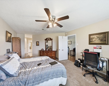411 Forest Hills Drive - Photo Thumbnail 8