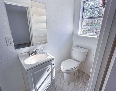 2555 Pierce Street - Photo Thumbnail 5