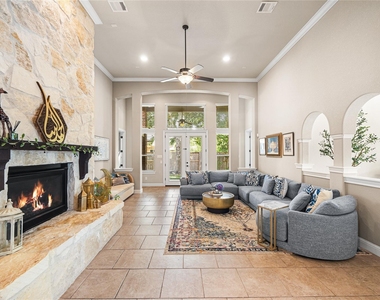 9614 Blackberry Terrace Drive - Photo Thumbnail 3
