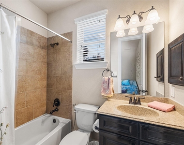 9614 Blackberry Terrace Drive - Photo Thumbnail 29