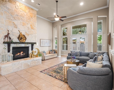 9614 Blackberry Terrace Drive - Photo Thumbnail 10
