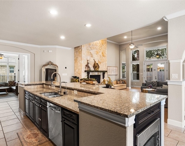 9614 Blackberry Terrace Drive - Photo Thumbnail 17