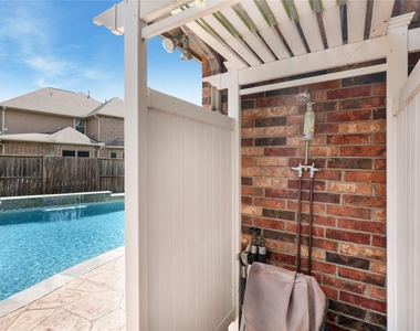 9614 Blackberry Terrace Drive - Photo Thumbnail 45