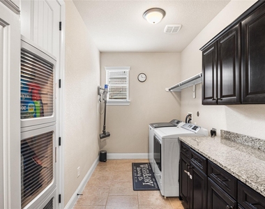 9614 Blackberry Terrace Drive - Photo Thumbnail 34